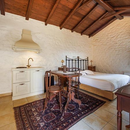 Lithos Stone Suites Areopoli Zimmer foto