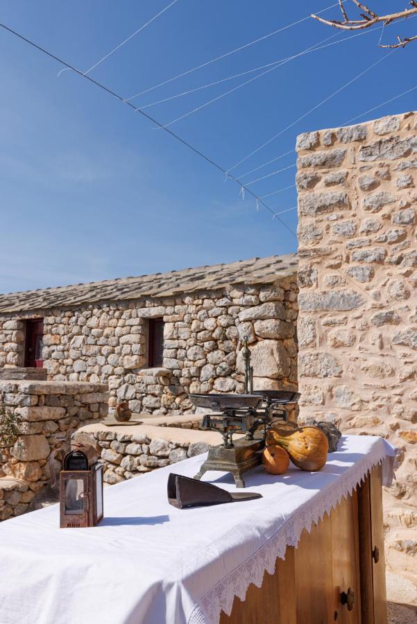 Lithos Stone Suites Areopoli Exterior foto